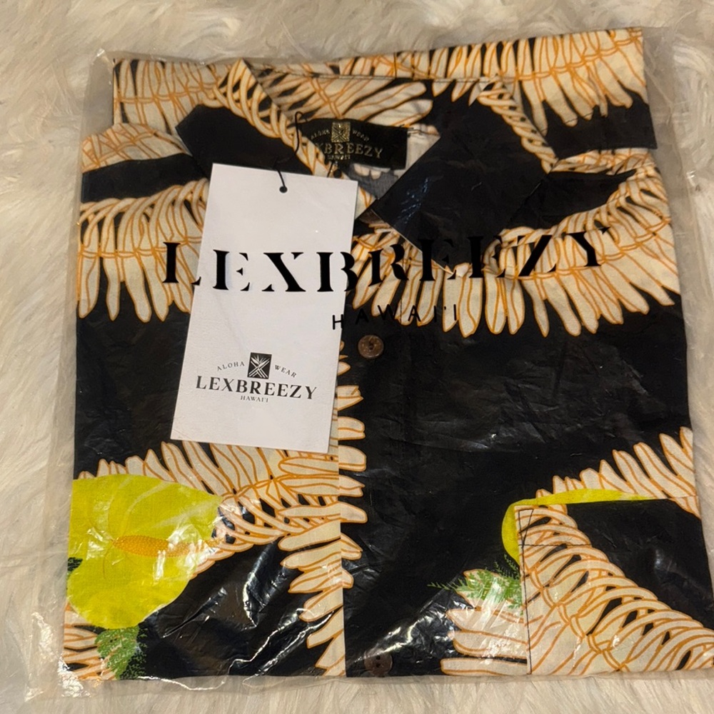 LexBreezy Black and Yellow Gingerlei Print Aloha Shirt